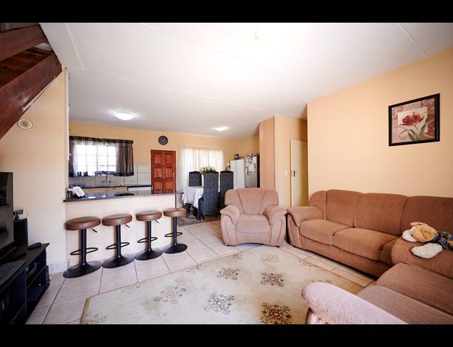 2 BEDROOM TOWNHOUSE FOR SALE IN NOORDWYK